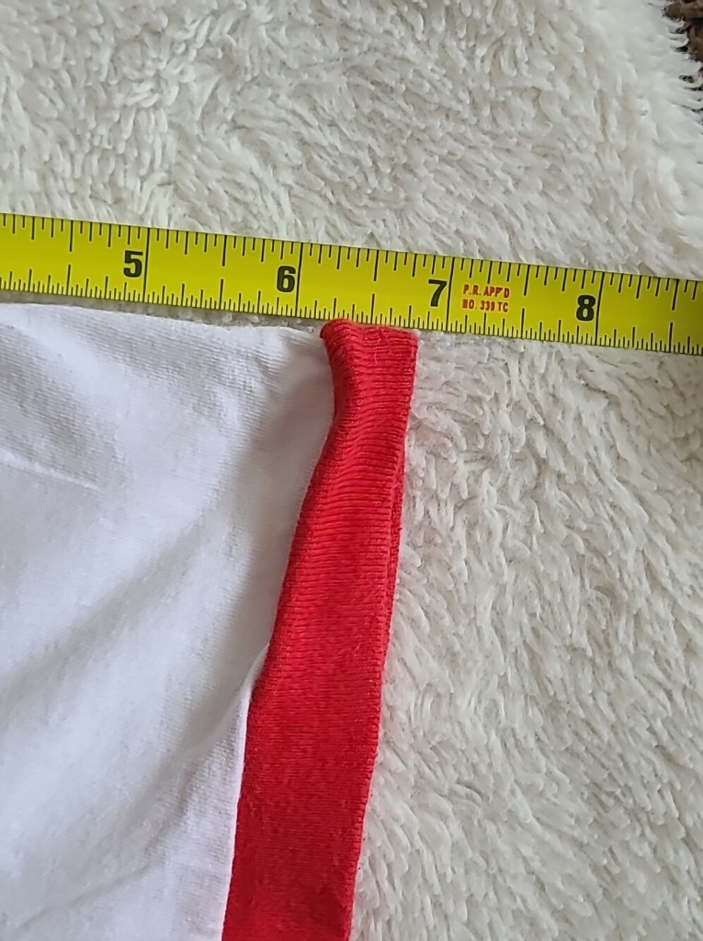 KFC "It's Finger Lickin' Good" Ringer Tee - White & Red Medium - Picture 6 of 6